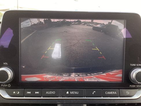 Used 2024 Nissan Altima 2.5 SV FWD image 19