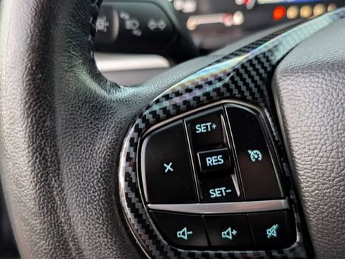 Certified 2021 Ford Explorer XLT w/ Equipment Group 202A image 23