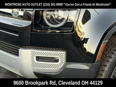 New 2025 Land Rover Defender 90 S image 9