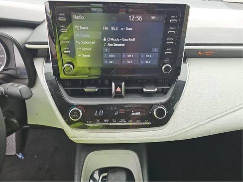 Used 2020 Toyota Corolla SE FWD image 6
