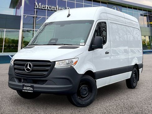Used 2026 Mercedes-Benz Sprinter 2500 image 8
