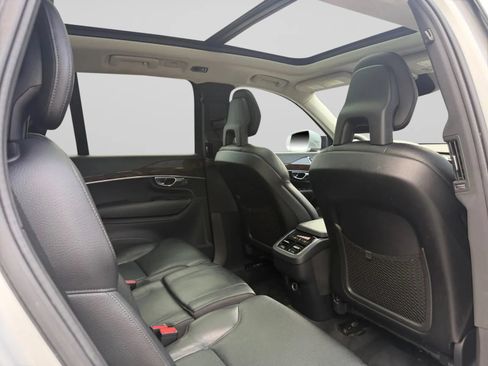 Used 2016 Volvo XC90 T6 Momentum w/ Momentum Plus Package AWD/4WD image 30