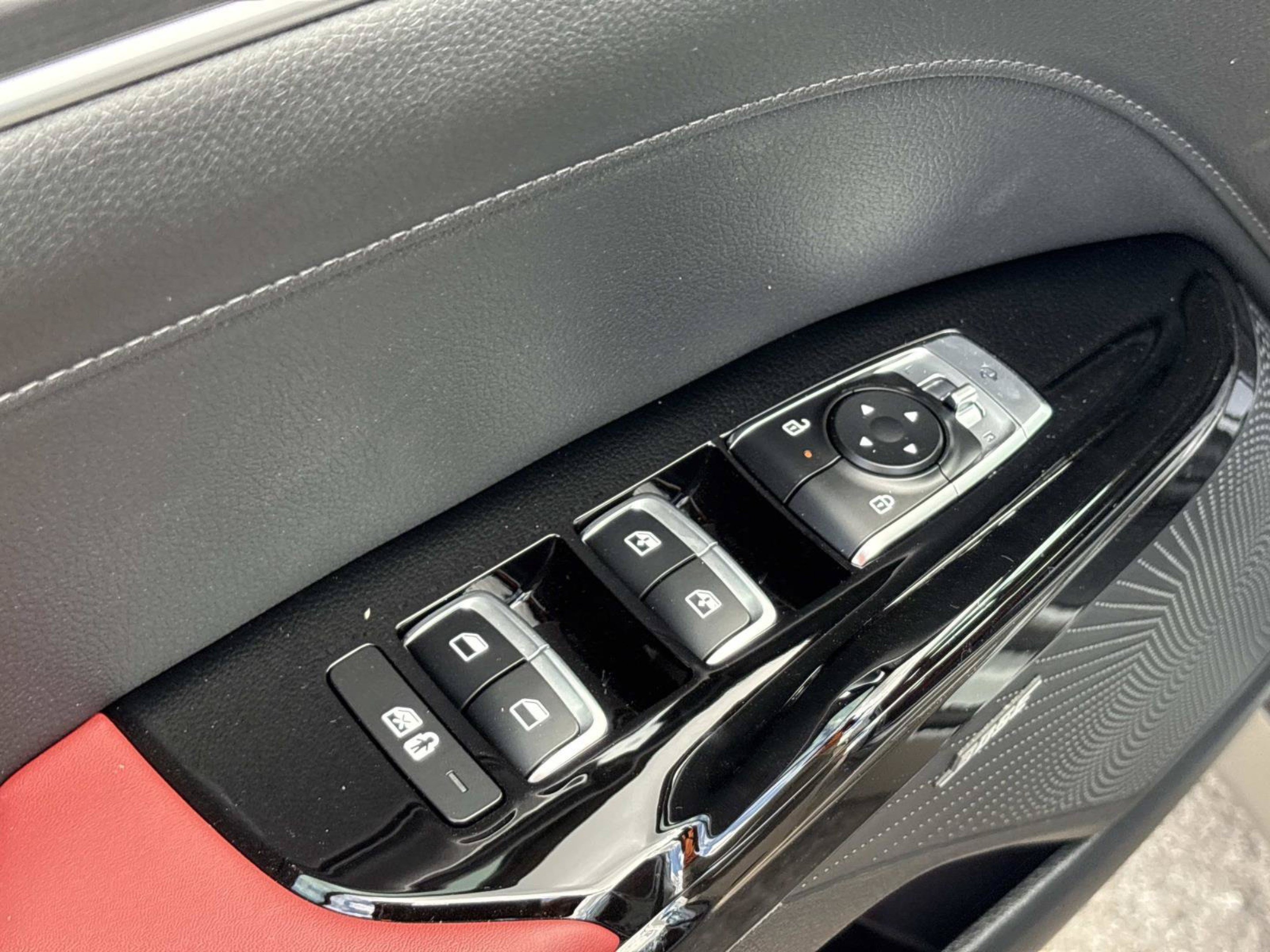 New 2027 Kia K5 GT-Line FWD image 17