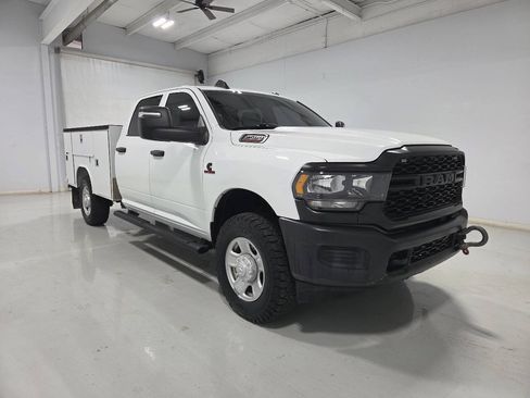 Used 2023 RAM 2500 Tradesman AWD/4WD image 3