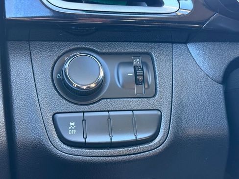 Used 2021 Chevrolet Spark LT FWD image 24