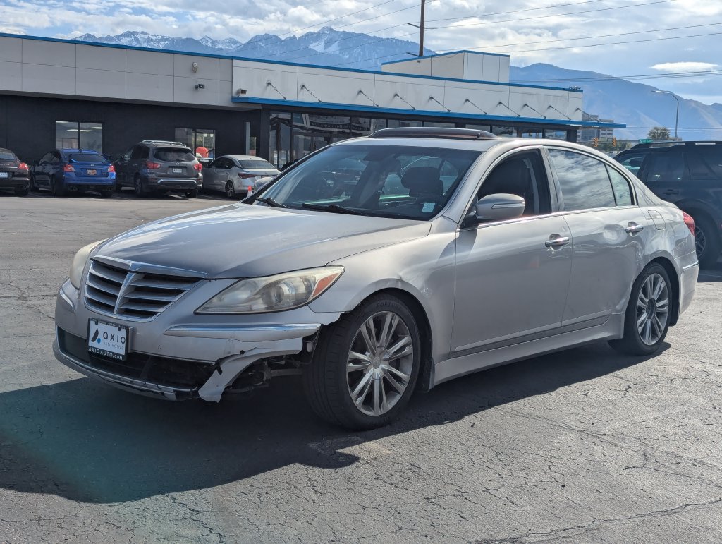 Used 2012 Hyundai Genesis 3.8 w/ Premium Pkg RWD image 9
