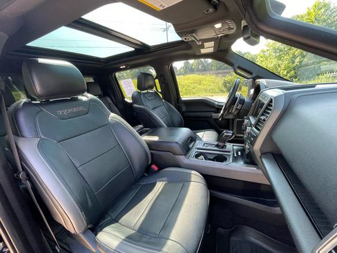 Used 2017 Ford F150 Raptor w/ Equipment Group 802A Luxury AWD/4WD image 12