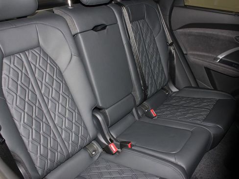 New 2026 Audi SQ5 Premium Plus AWD/4WD image 23
