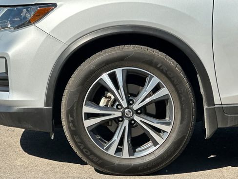 Used 2020 Nissan Rogue SV w/ Premium Package FWD image 36
