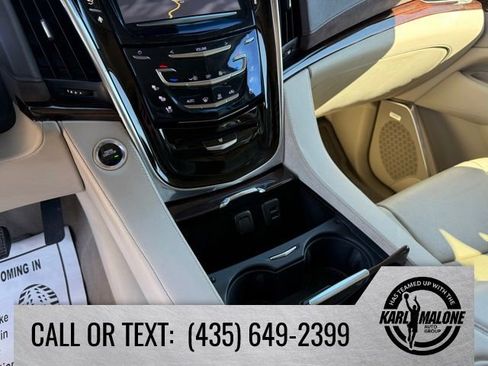 Used 2015 Cadillac Escalade Premium AWD/4WD image 22