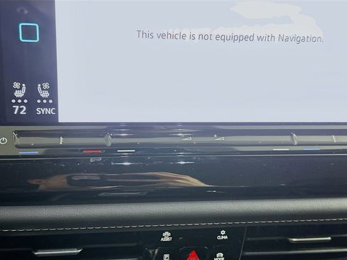 Used 2024 Volkswagen Atlas SE image 24