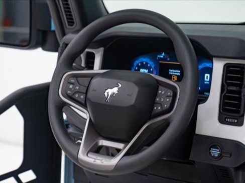 Used 2025 Ford Bronco 4-Door image 37