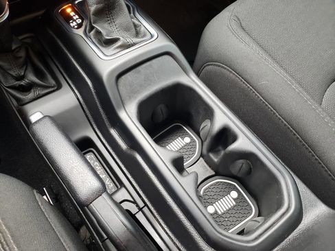 Used 2021 Jeep Wrangler Unlimited Sport image 12