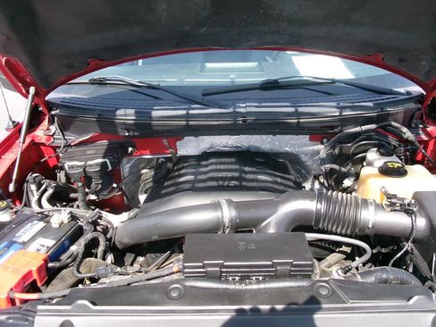 Used 2012 Ford F150 XLT w/ XLT Chrome Pkg image 15