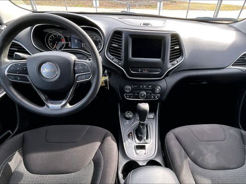 Used 2020 Jeep Cherokee Latitude image 15