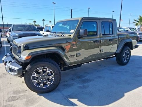 New 2026 Jeep Gladiator Sport image 3