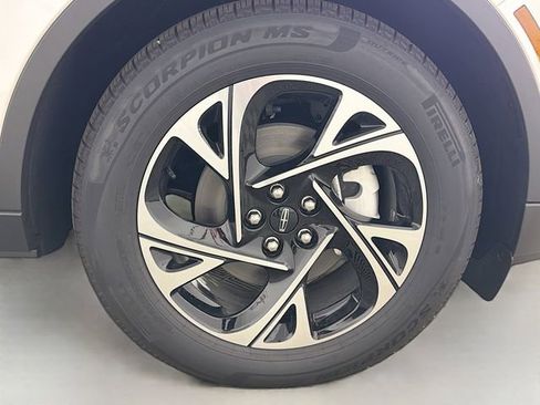 New 2026 Lincoln Nautilus Premier image 33