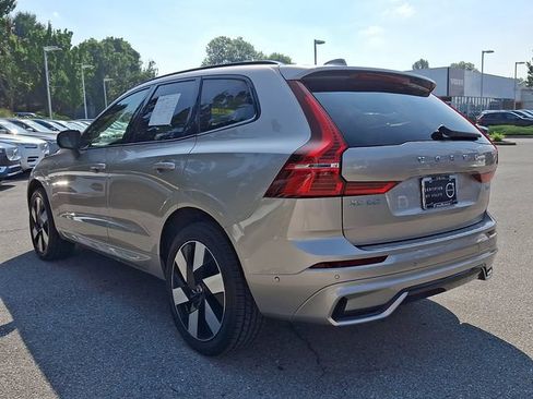 Certified 2025 Volvo XC60 T8 Plus w/ Protection Package Premier AWD/4WD image 5