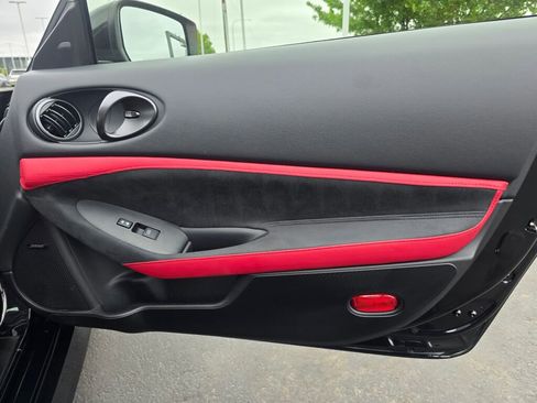 Used 2024 Nissan Z Performance w/ Floor Mat Package RWD image 26