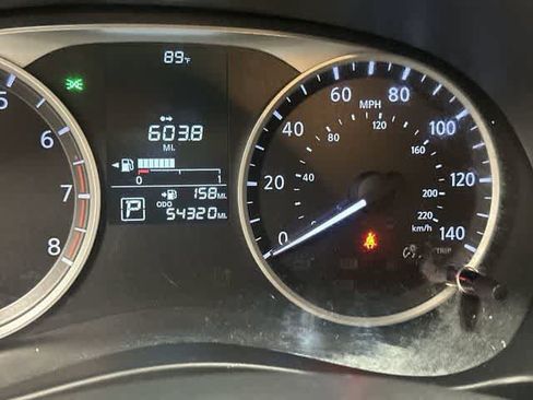 Used 2019 Nissan Kicks S FWD image 15