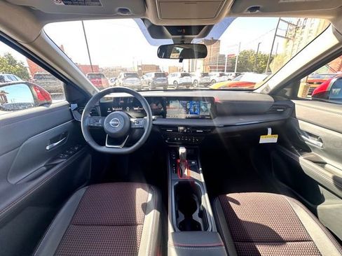 New 2026 Nissan Kicks SR w/ Cold Weather Package image 33
