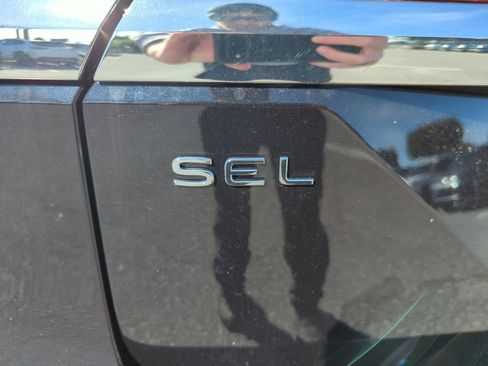 New 2026 Volkswagen Atlas SEL image 18