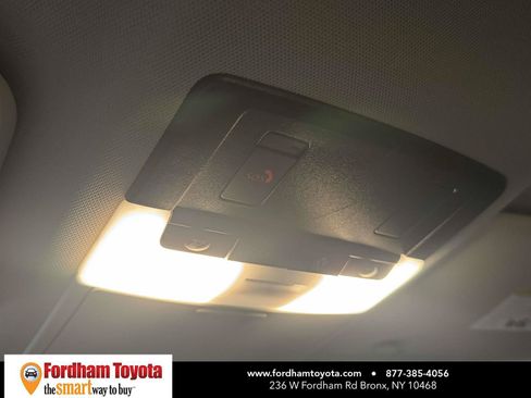 Used 2025 Nissan Rogue SV AWD/4WD image 29