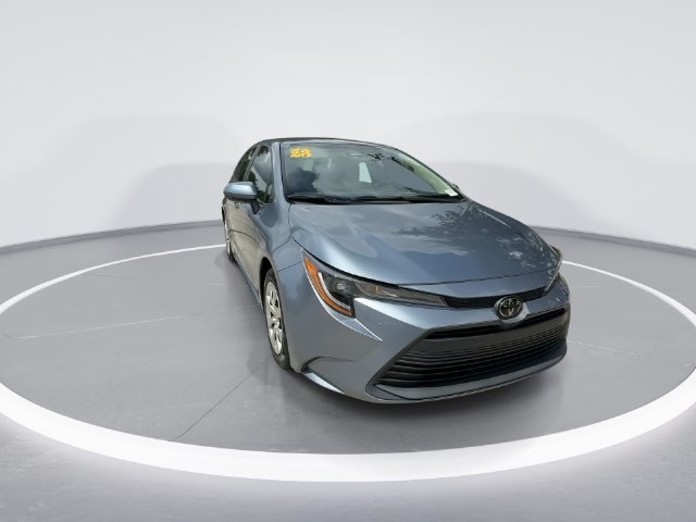 Used 2023 Toyota Corolla LE FWD image 2