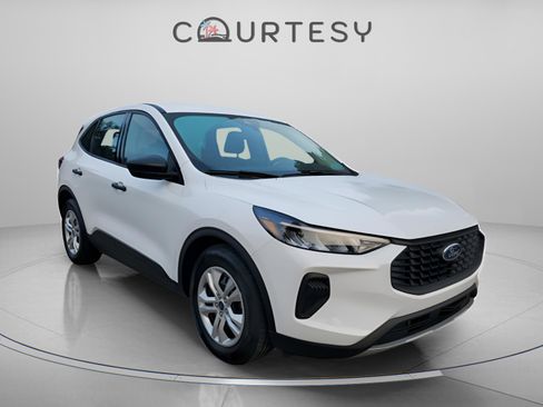 Used 2023 Ford Escape FWD image 5