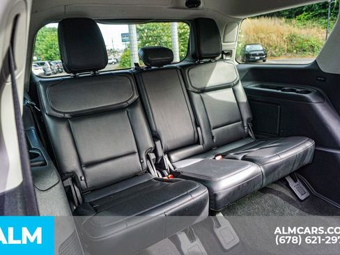 Used 2025 Ford Expedition Platinum AWD/4WD image 23