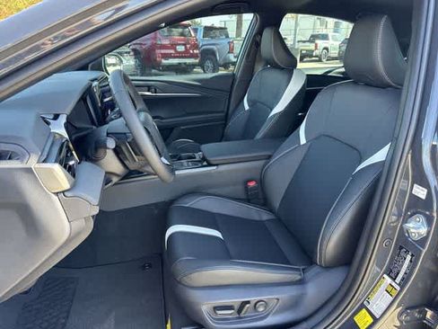 Used 2026 Toyota Camry SE w/ Convenience Package FWD image 12