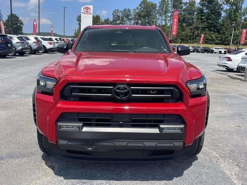 Used 2025 Toyota 4Runner SR5 AWD/4WD image 6