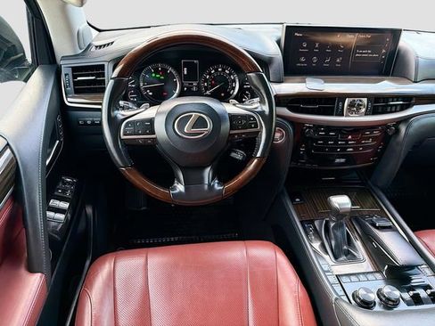 Used 2020 Lexus LX 570 4WD w/ Luxury Package image 23