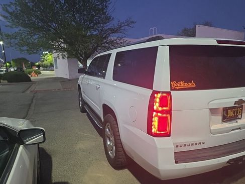 Used 2020 Chevrolet Suburban Premier image 5