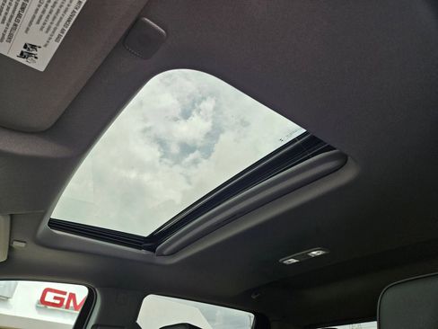 New 2026 GMC Sierra 1500 Denali AWD/4WD image 24