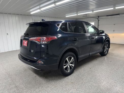 Used 2018 Toyota RAV4 XLE AWD/4WD image 6