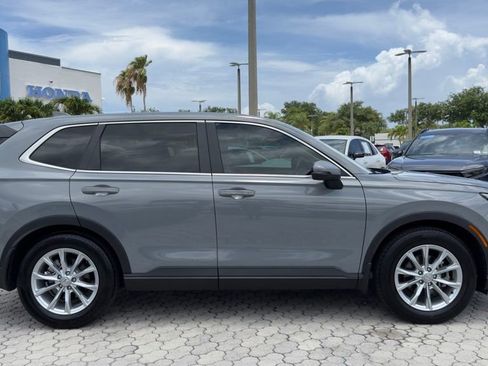 Used 2025 Honda CR-V EX-L image 12