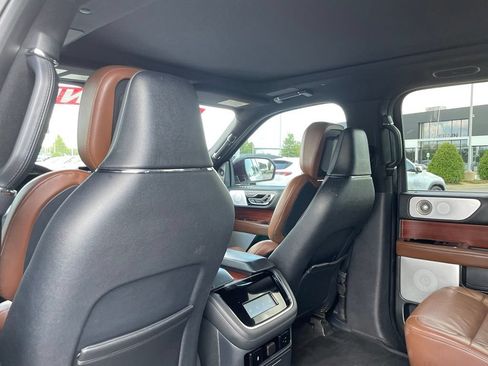 Used 2023 Lincoln Navigator L Reserve AWD/4WD image 27