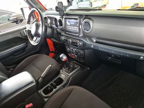 Used 2018 Jeep Wrangler Unlimited Rubicon AWD/4WD image 18