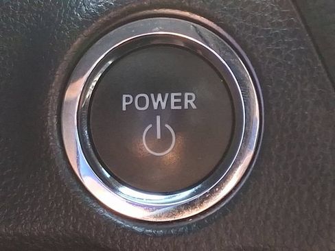 Used 2025 Toyota RAV4 XLE AWD/4WD image 23