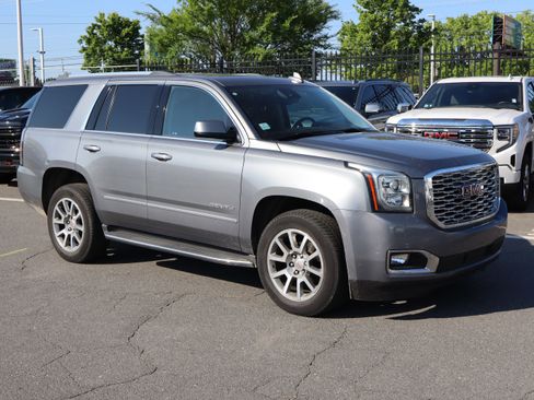 Used 2020 GMC Yukon Denali w/ Open Road Package AWD/4WD image 2