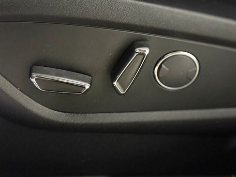 Used 2019 Lincoln Nautilus Reserve w/ Driver Assistance Package AWD/4WD image 21