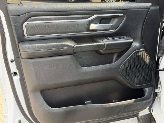 Used 2022 RAM 1500 Big Horn AWD/4WD image 18