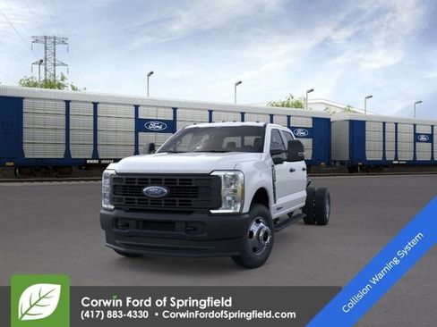 New 2026 Ford F350 XL image 2