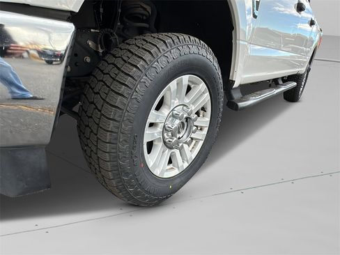 Used 2019 Ford F250 XLT image 4