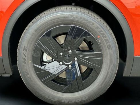 New 2026 Subaru Uncharted Premium FWD image 28