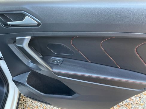 Used 2024 Volkswagen Tiguan Wolfsburg Edition image 37