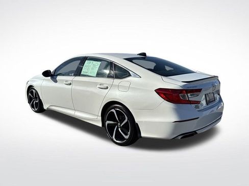 Used 2022 Honda Accord Sport image 4