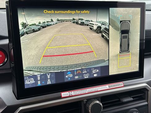 Used 2025 Toyota 4Runner TRD Off-Road Premium w/ Tow Technology Package image 34