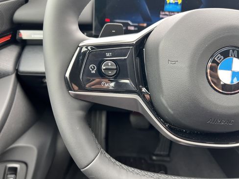 Used 2025 BMW 530i image 19